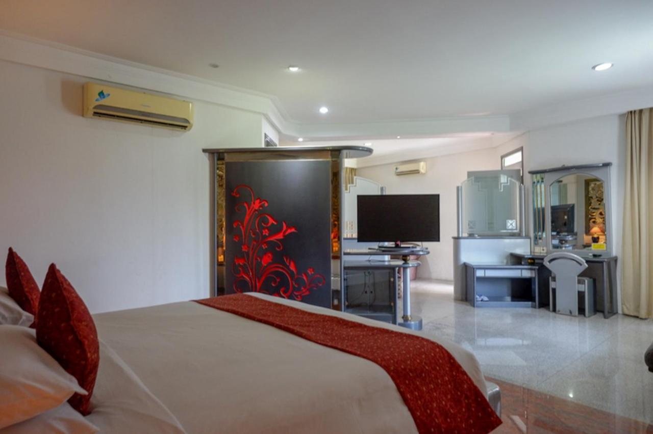 Hotel New Puri Garden Bandara Семаранг Екстер'єр фото
